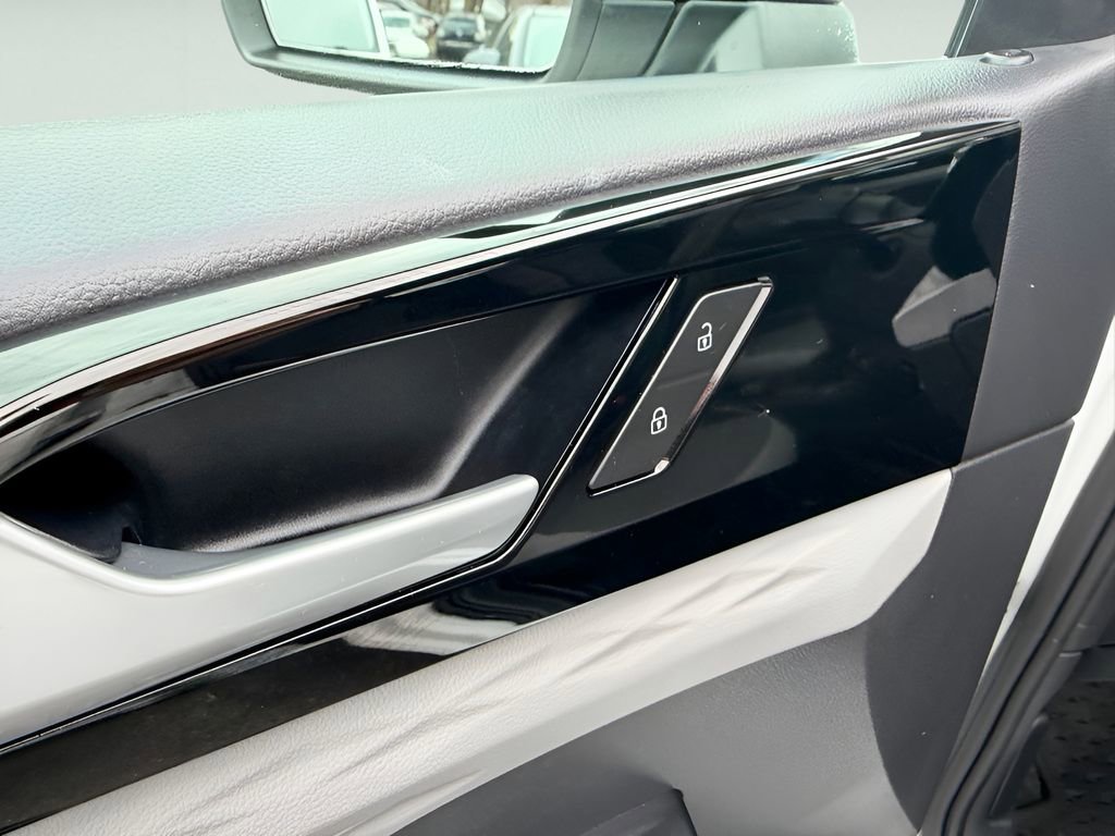 Used 2022 Volkswagen Taos S image 20