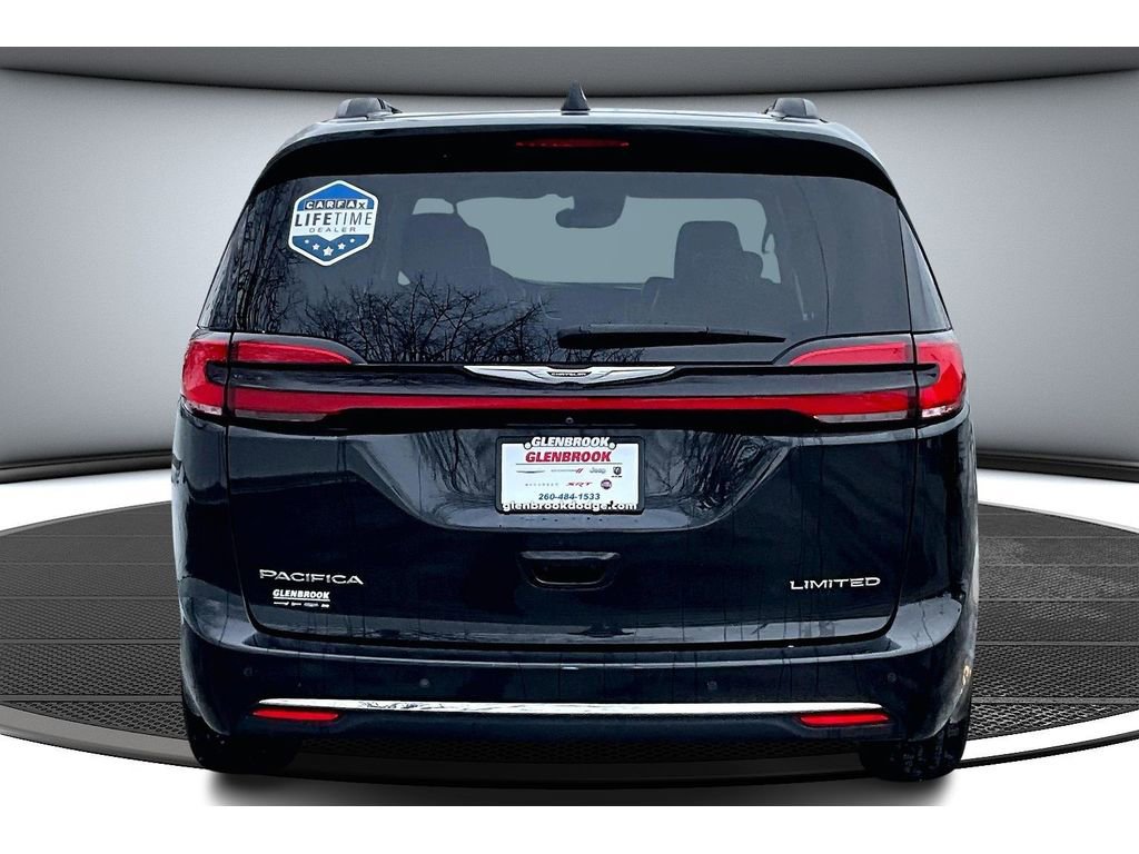Used 2022 Chrysler Pacifica Limited image 5