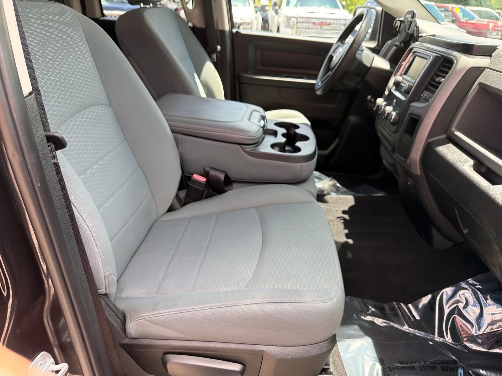 Used 2017 RAM 1500 Express AWD/4WD image 26