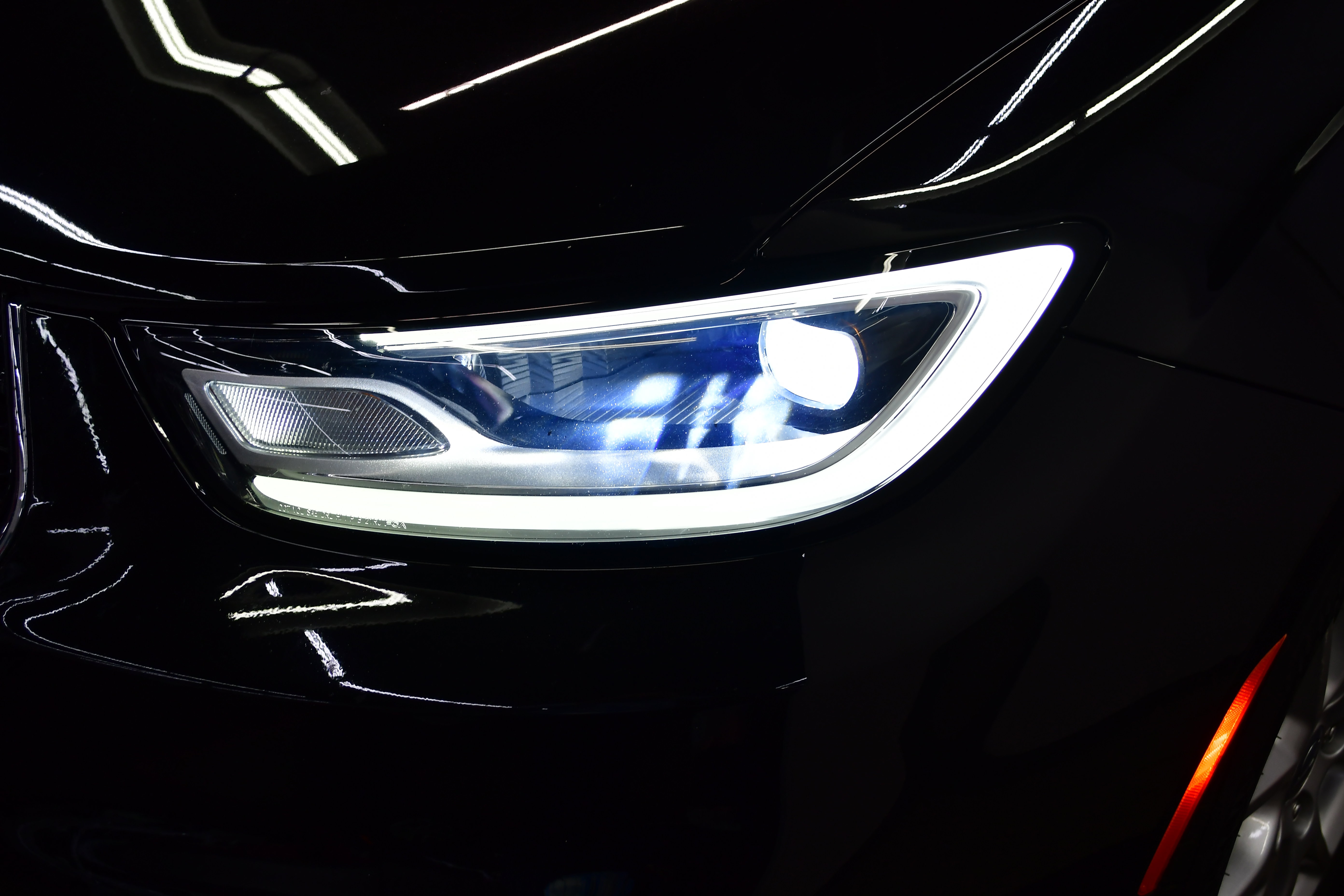 Used 2024 Chrysler Pacifica Touring-L image 67