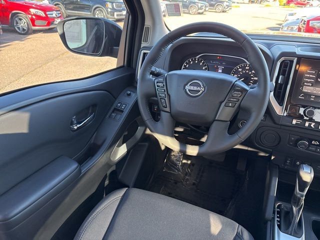Used 2025 Nissan Frontier SV w/ SV Convenience Package RWD image 23