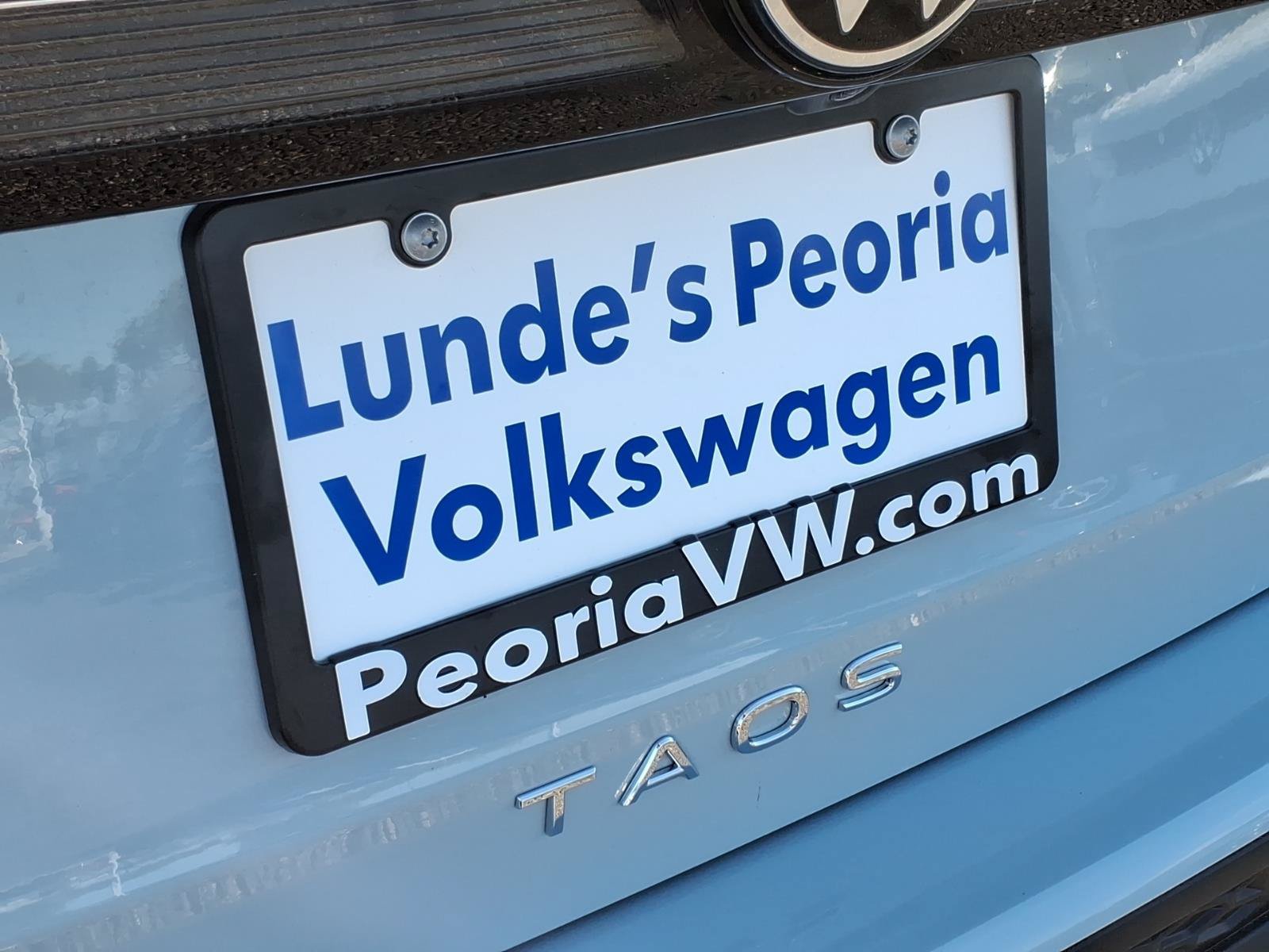 New 2026 Volkswagen Taos SE FWD image 7