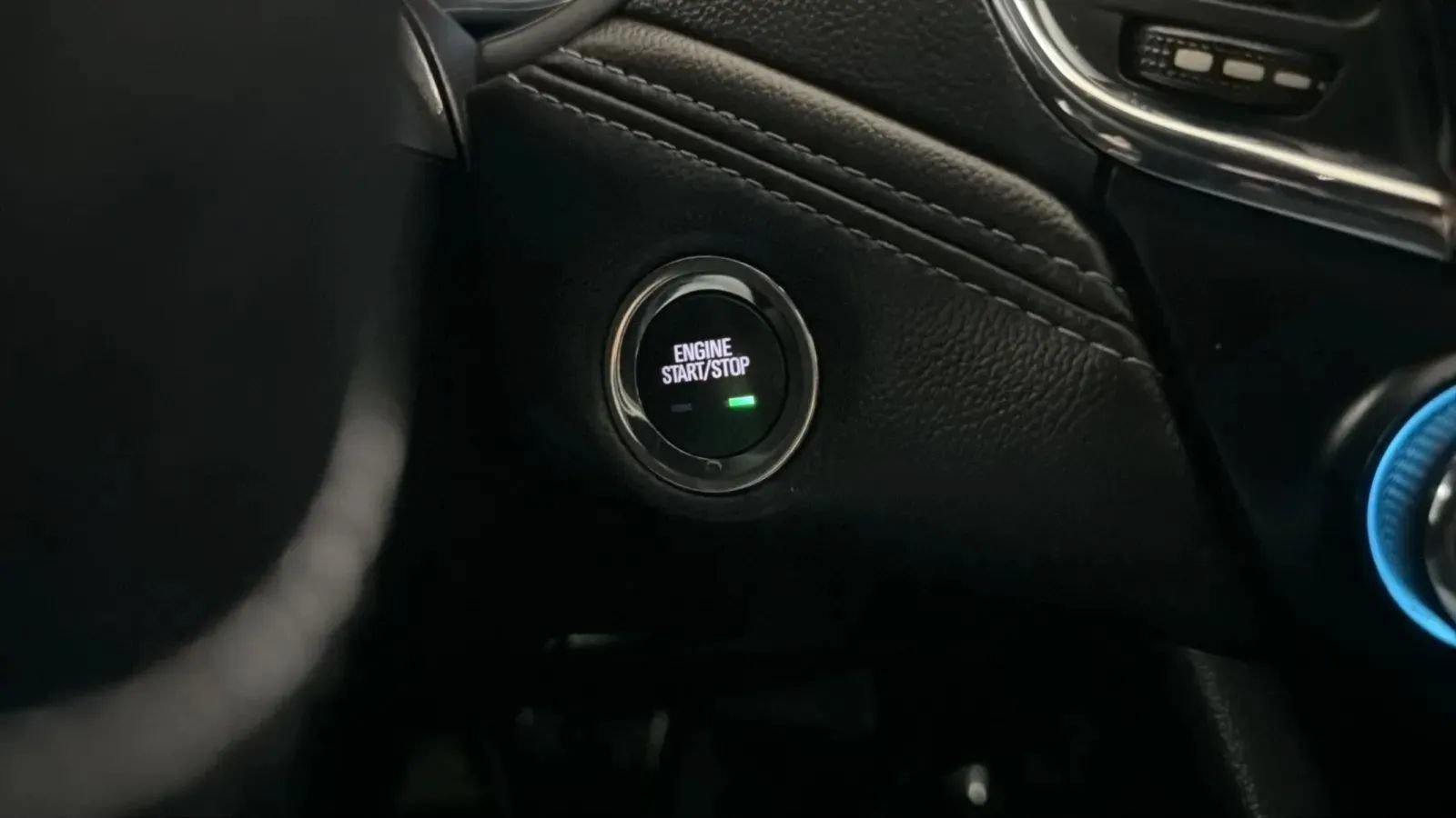 Used 2017 Chevrolet Cruze Premier w/ RS Package FWD image 15