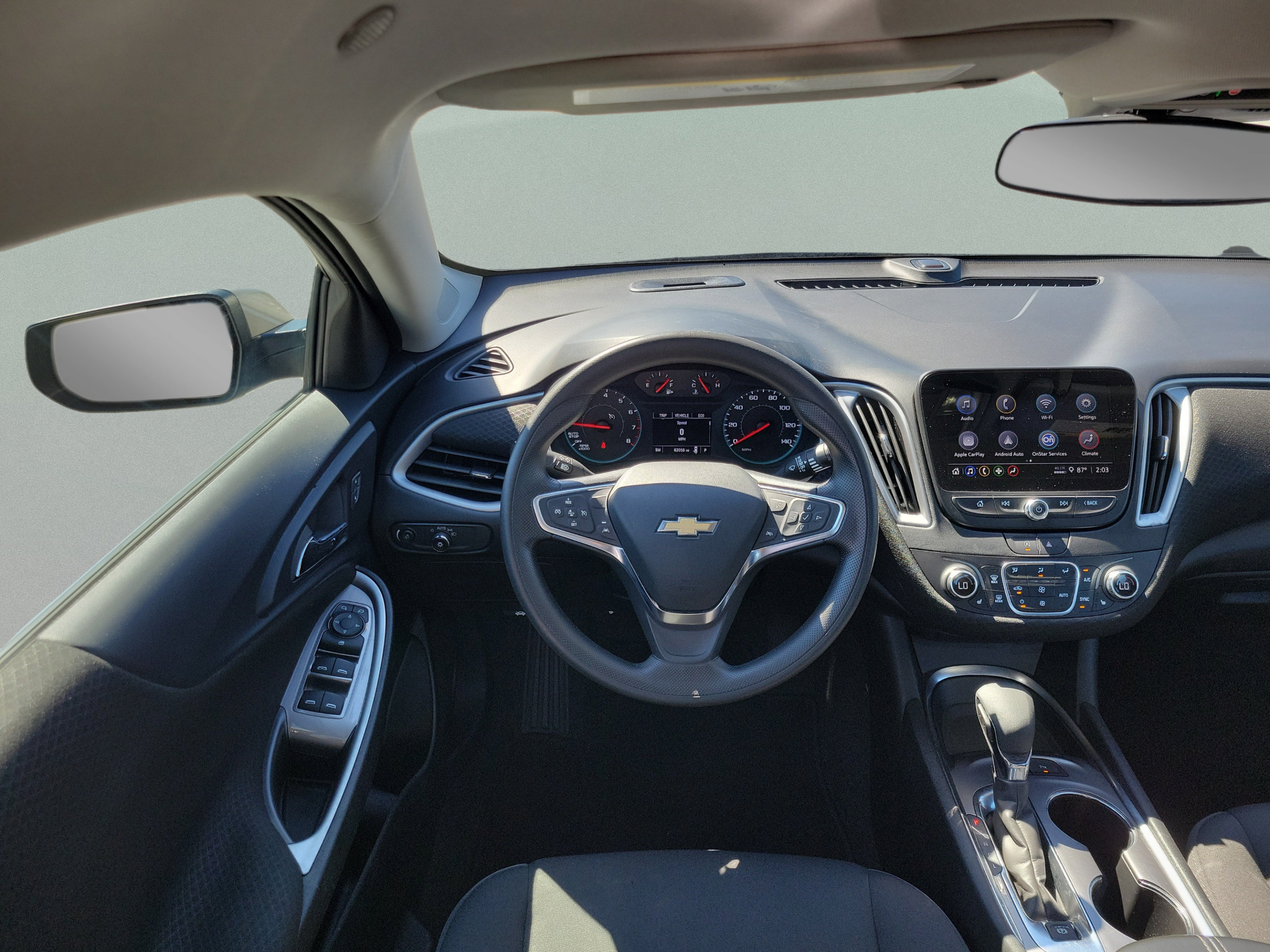 Used 2025 Chevrolet Malibu LT FWD image 5