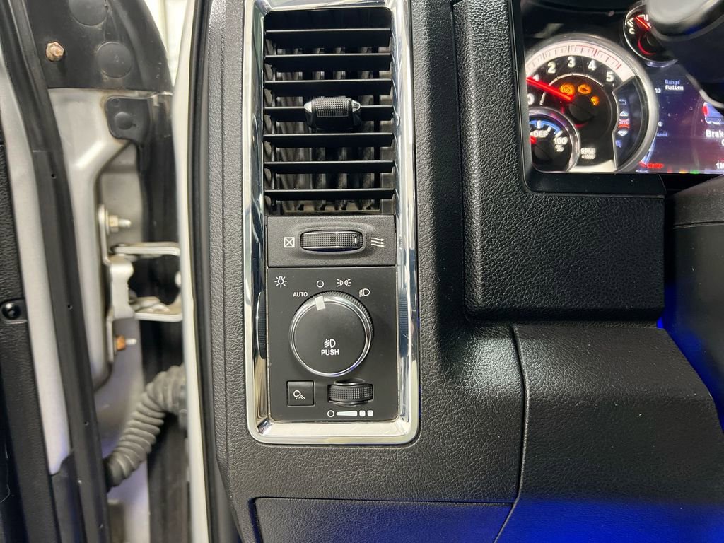 Used 2014 RAM 3500 Laramie image 14