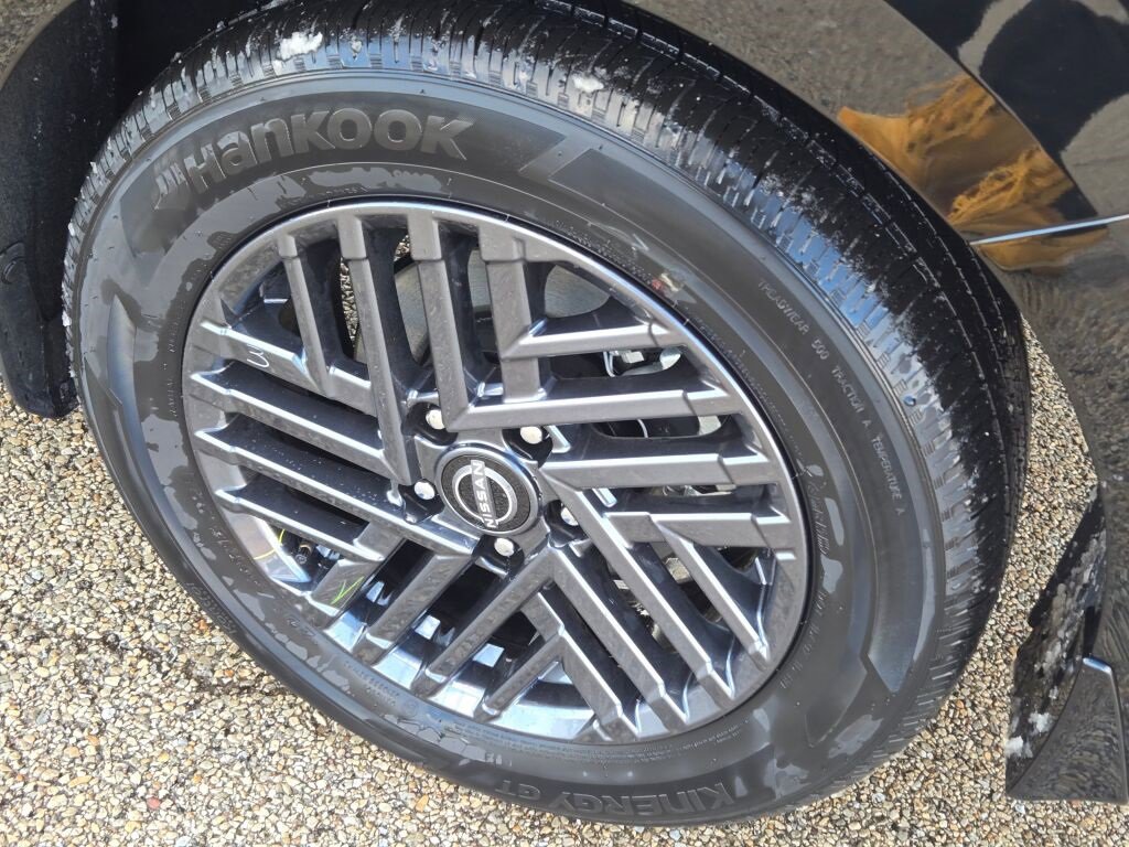 New 2026 Nissan Sentra SV image 17