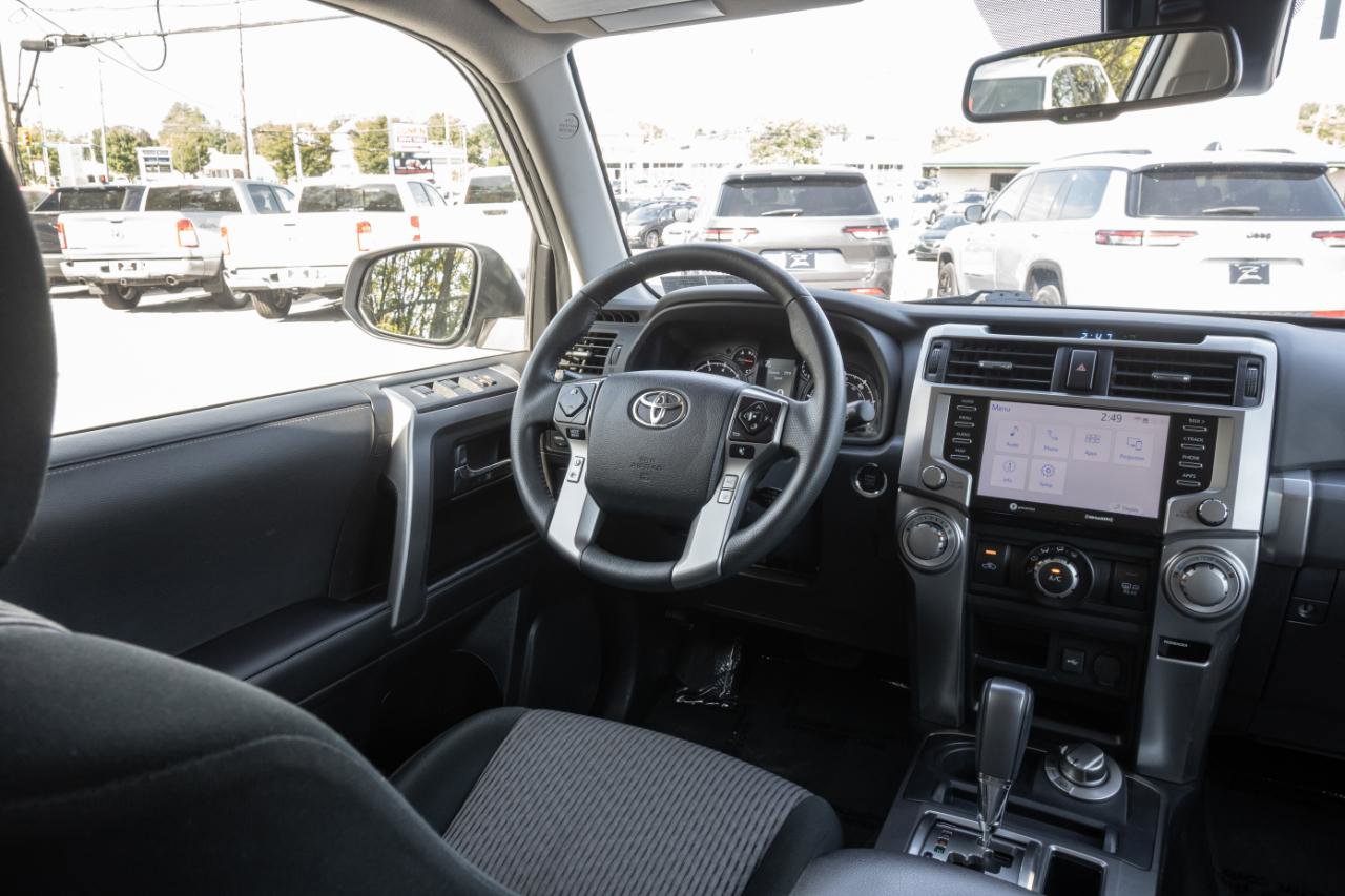 Used 2024 Toyota 4Runner SR5 image 23