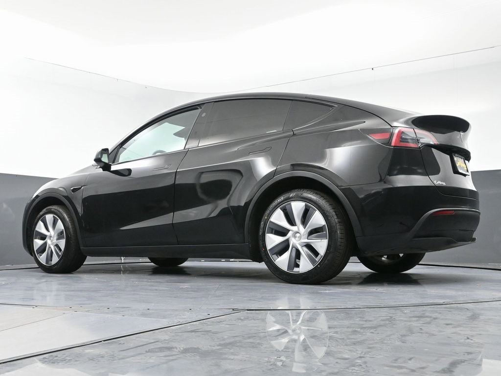 Used 2023 Tesla Model Y Long Range image 57