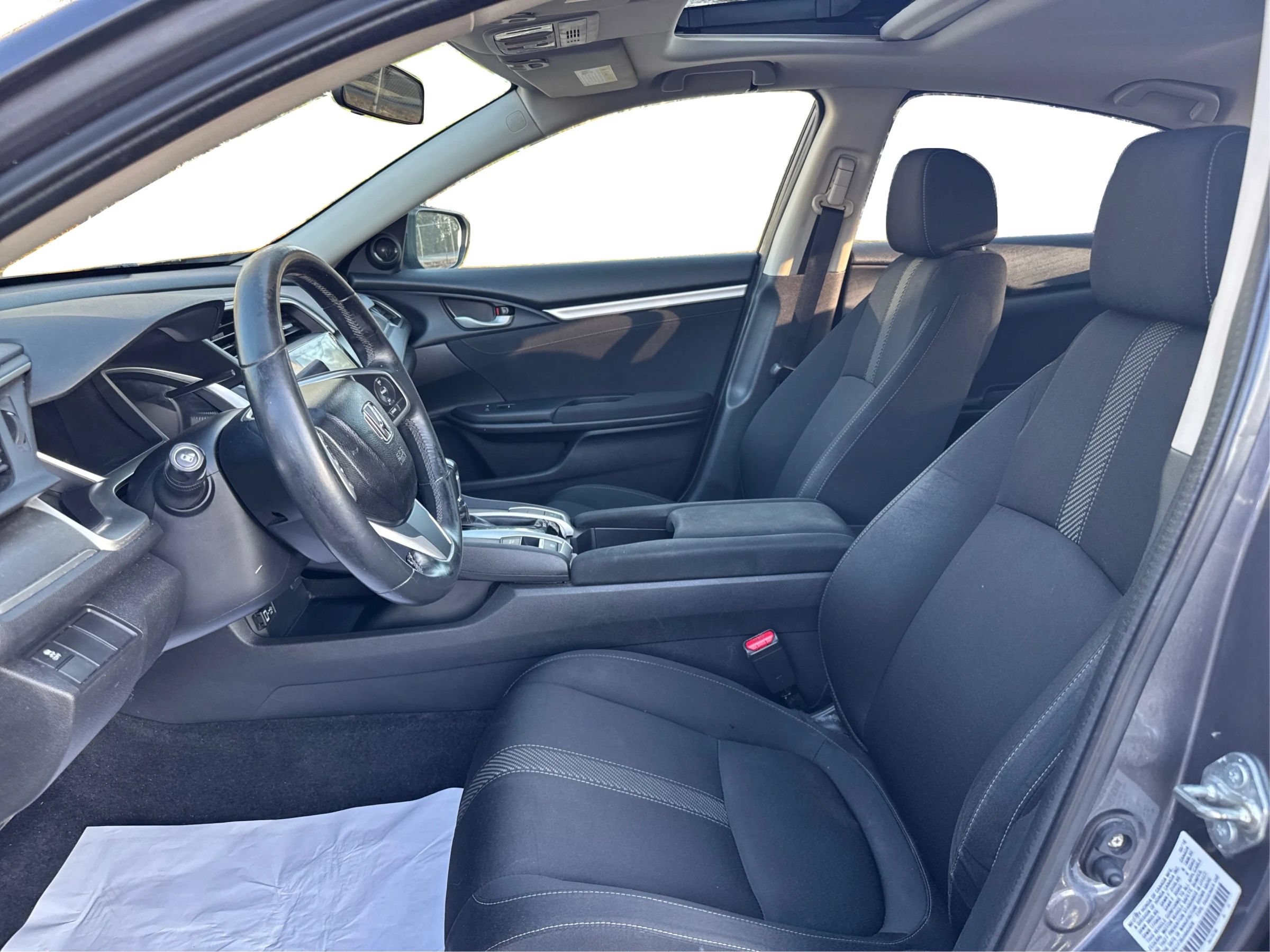 Used 2018 Honda Civic EX-T image 11