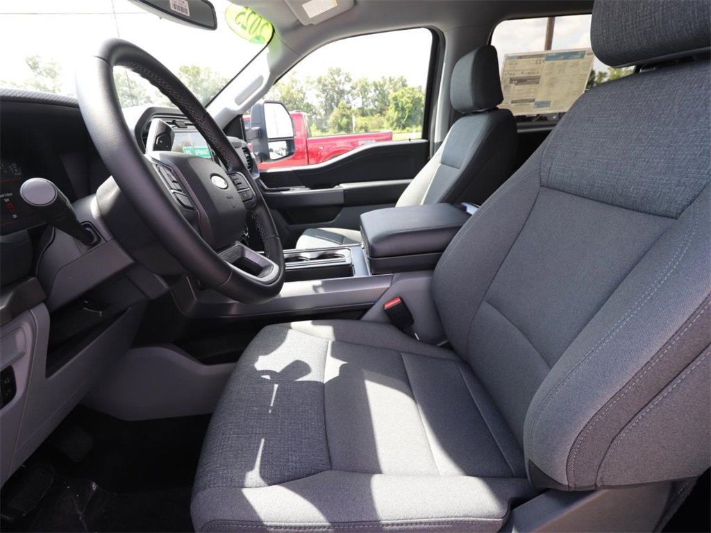 New 2025 Ford F150 XLT w/ Equipment Group 302A MID image 2