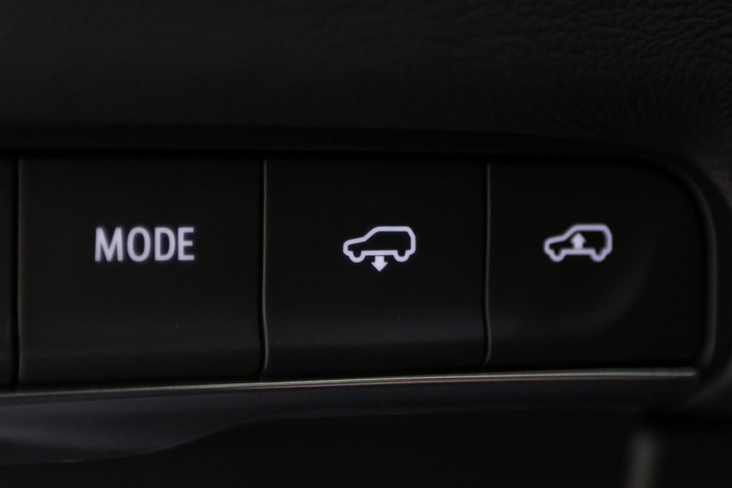 Used 2026 Cadillac Escalade ESV Platinum Luxury w/ LPO, Floor Liner Package image 28