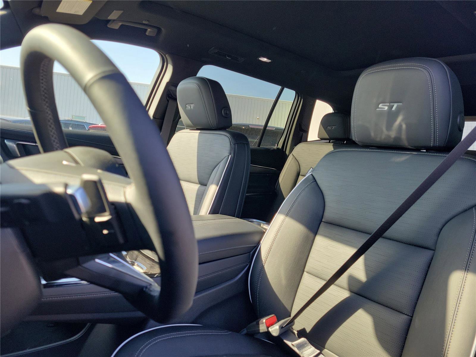 New 2026 Buick Enclave Sport Touring w/ Power Package FWD image 18