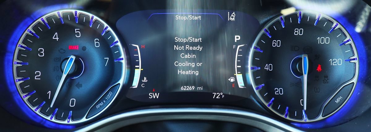 Used 2024 Chrysler Pacifica Touring-L FWD image 47