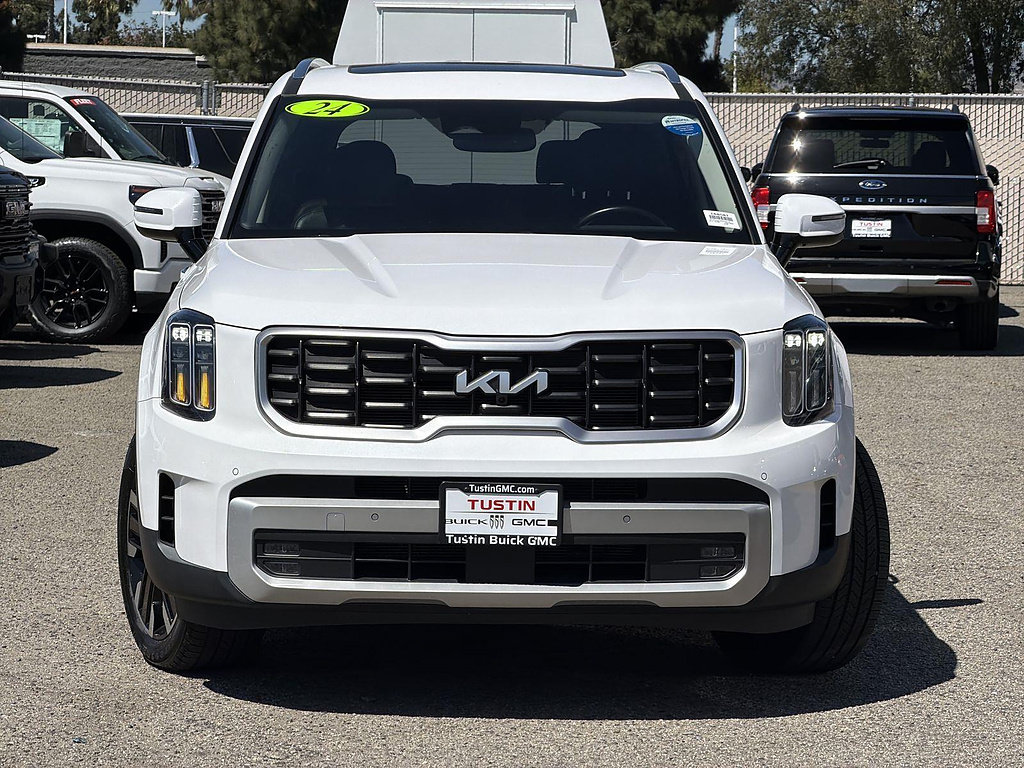 Used 2024 Kia Telluride SX FWD image 2