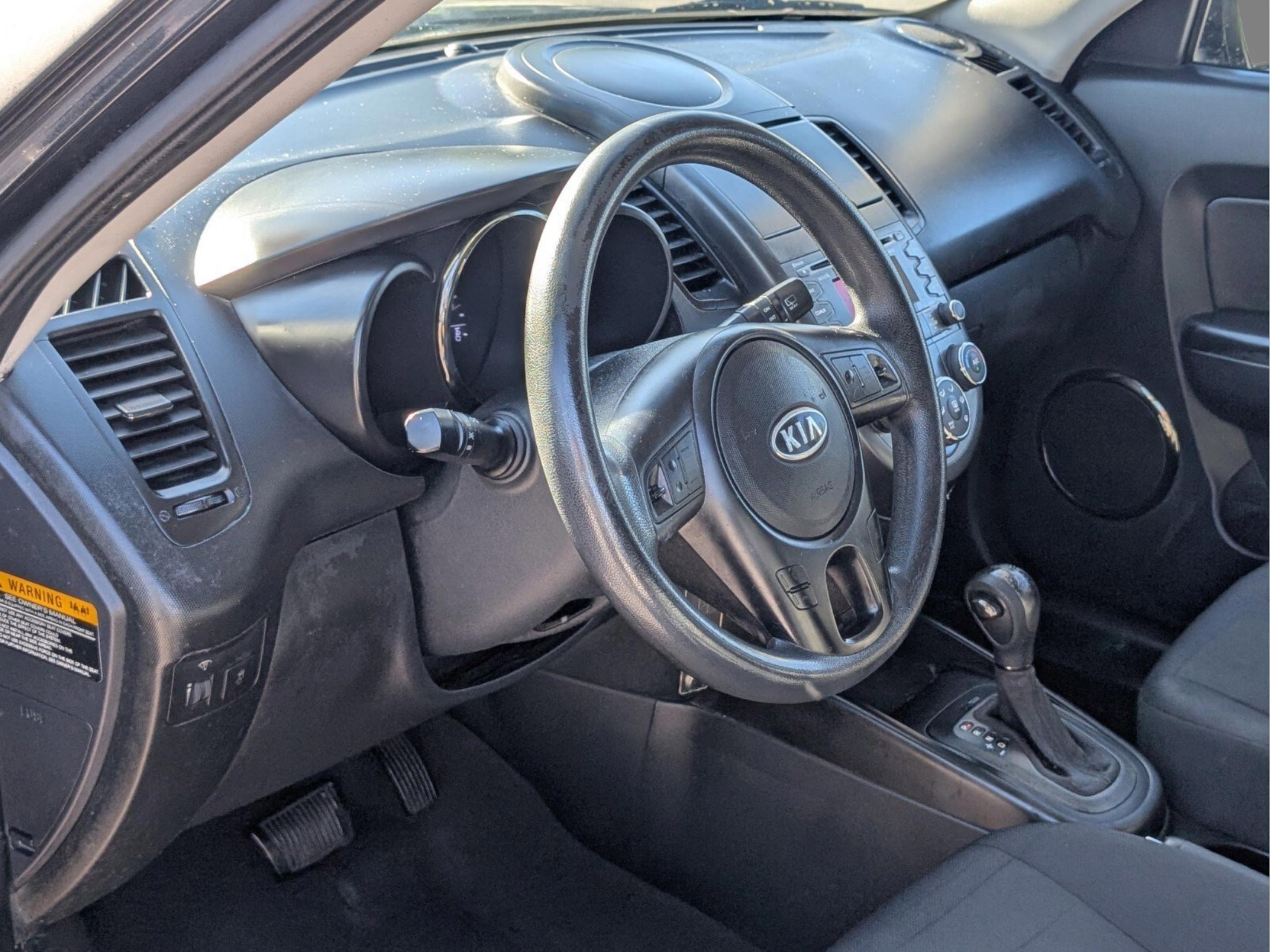 Used 2011 Kia Soul + image 26