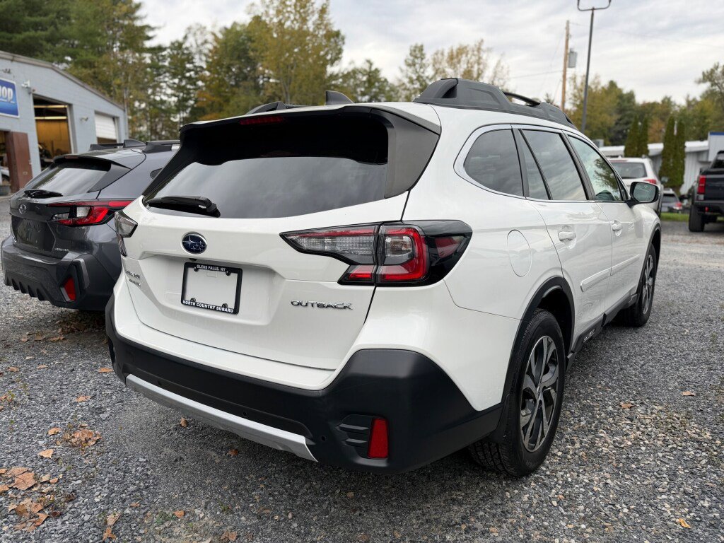 Used 2021 Subaru Outback Limited image 5