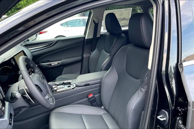 New 2026 Lexus NX 350 AWD image 9