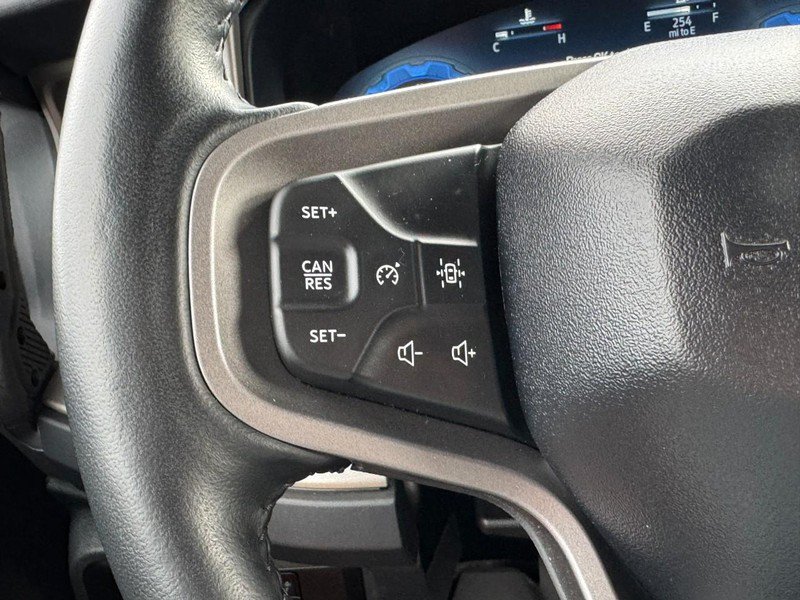 Used 2025 Ford Bronco Outer Banks AWD/4WD image 16