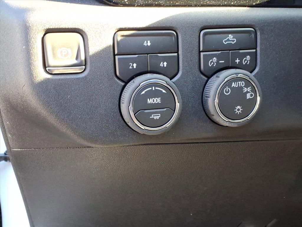 New 2026 Chevrolet Silverado 3500 LT image 12