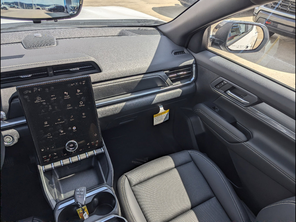 New 2026 GMC Terrain Elevation w/ Elevation Premium Package image 18