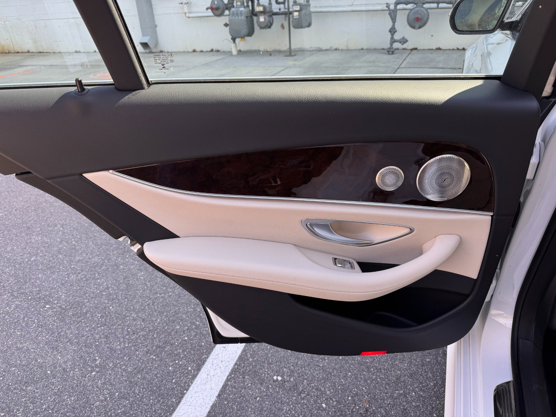 Used 2023 Mercedes-Benz E 350 4MATIC Sedan w/ Premium Package image 41