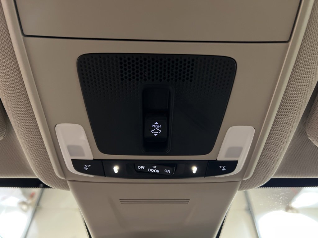 Used 2023 Honda CR-V EX-L image 27