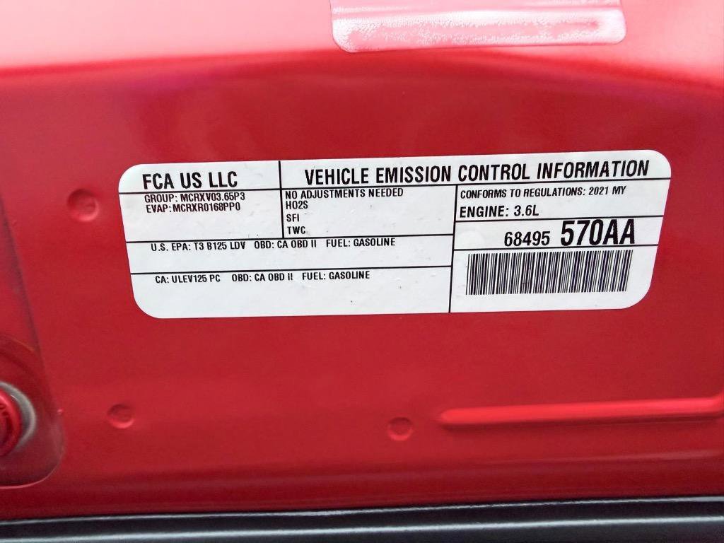 Used 2021 Dodge Challenger SXT w/ Driver Convenience Group image 28