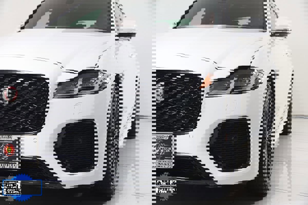 Used 2023 Jaguar XF R-Dynamic SE image 89