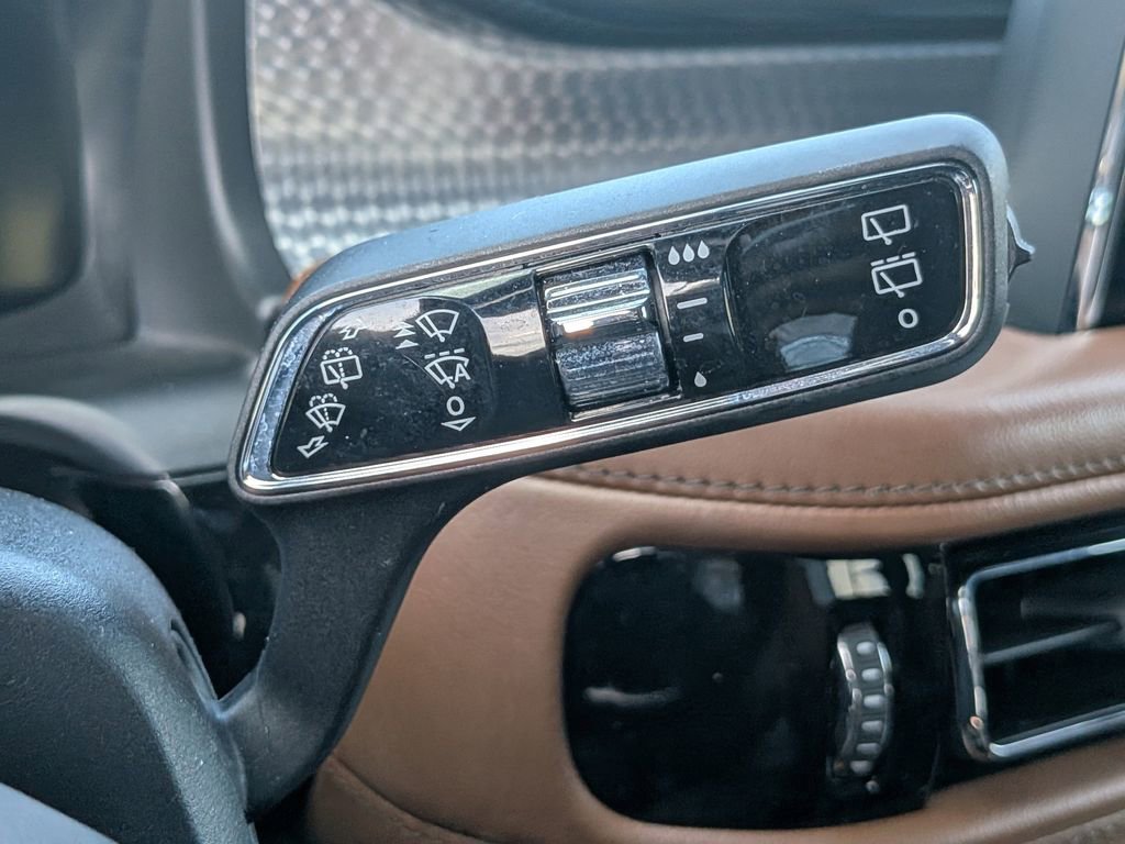 Used 2022 Lincoln Aviator Grand Touring w/ Equipment Group 301A image 27