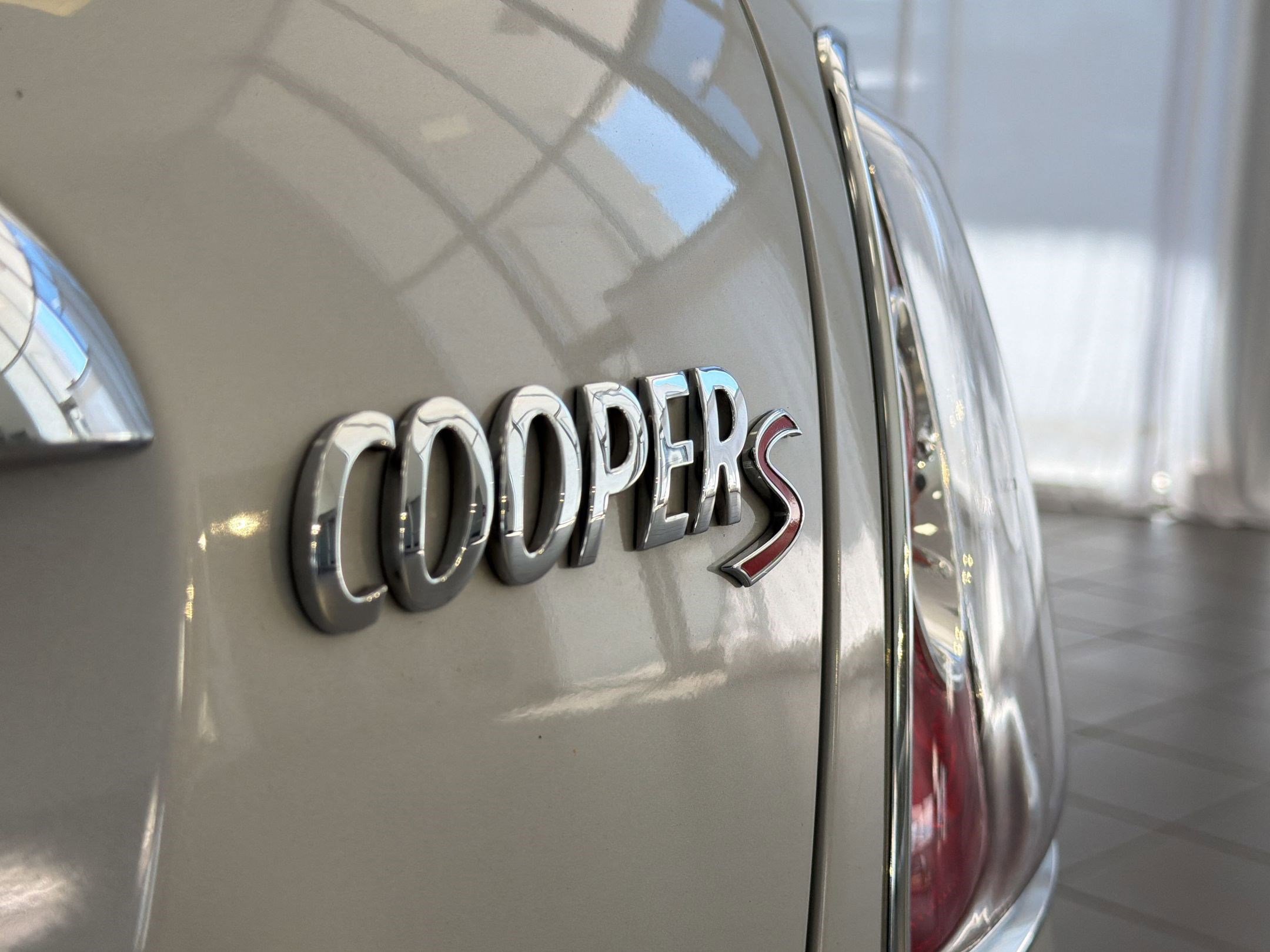 Used 2015 MINI Cooper S image 29