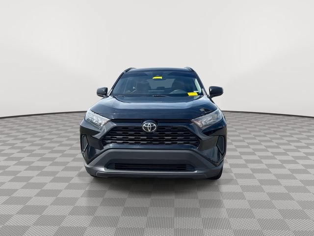 Used 2019 Toyota RAV4 LE FWD image 4