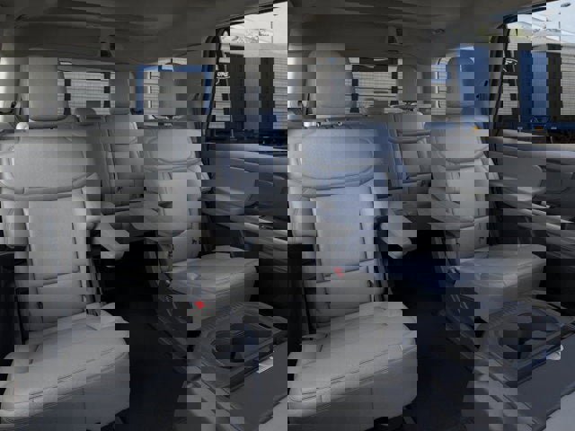 New 2026 Ford Expedition Active image 11