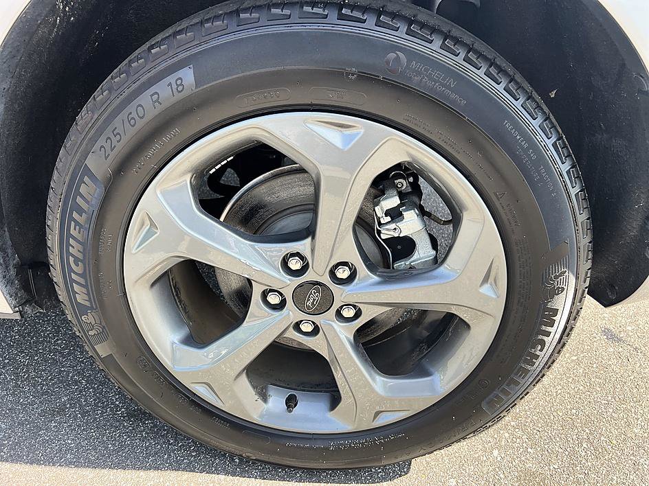 Used 2024 Ford Escape ST-Line image 10