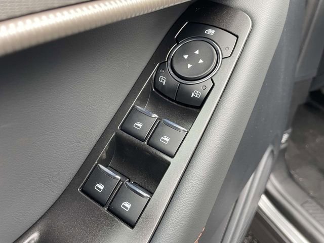 New 2026 Ford Explorer Active RWD image 18