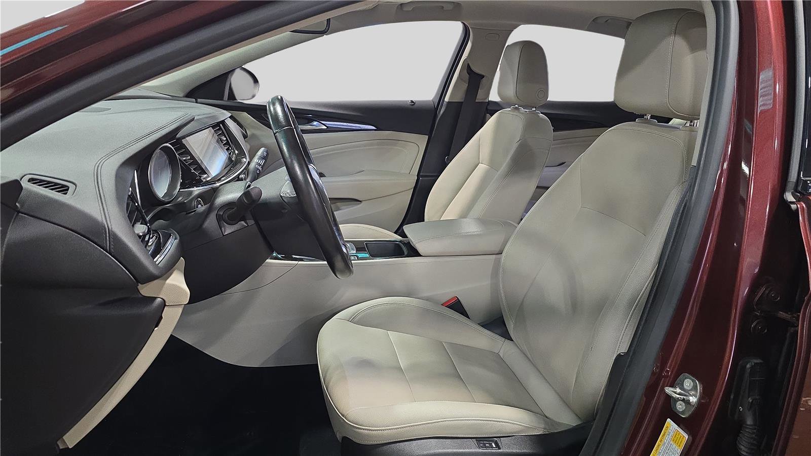 Used 2018 Buick Regal Essence w/ Driver Confidence Package #1 image 11