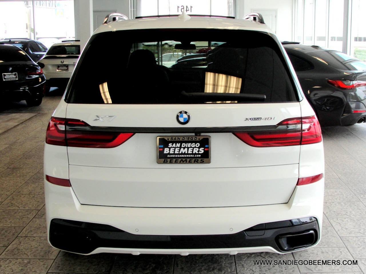 Used 2022 BMW X7 xDrive40i w/ M Sport Package AWD/4WD image 45