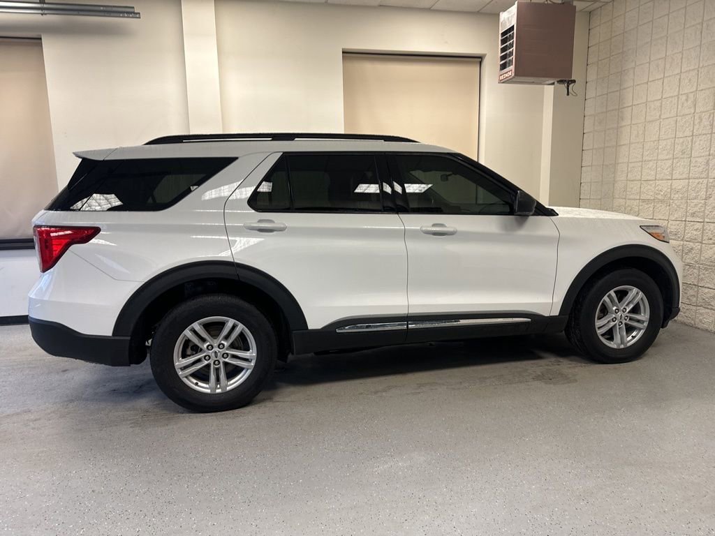 Used 2023 Ford Explorer XLT w/ Equipment Group 202A image 43