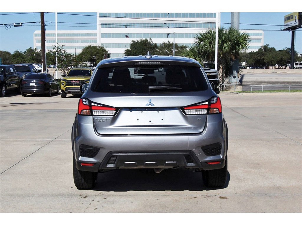 Used 2021 Mitsubishi Outlander Sport SE image 5