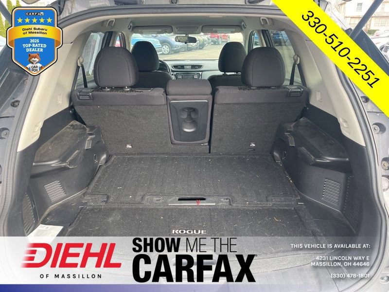 Used 2017 Nissan Rogue SV w/ Midnight Edition Package image 14