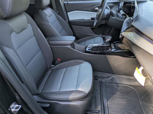 New 2026 Chevrolet Trax LT w/ Driver Confidence Package image 24