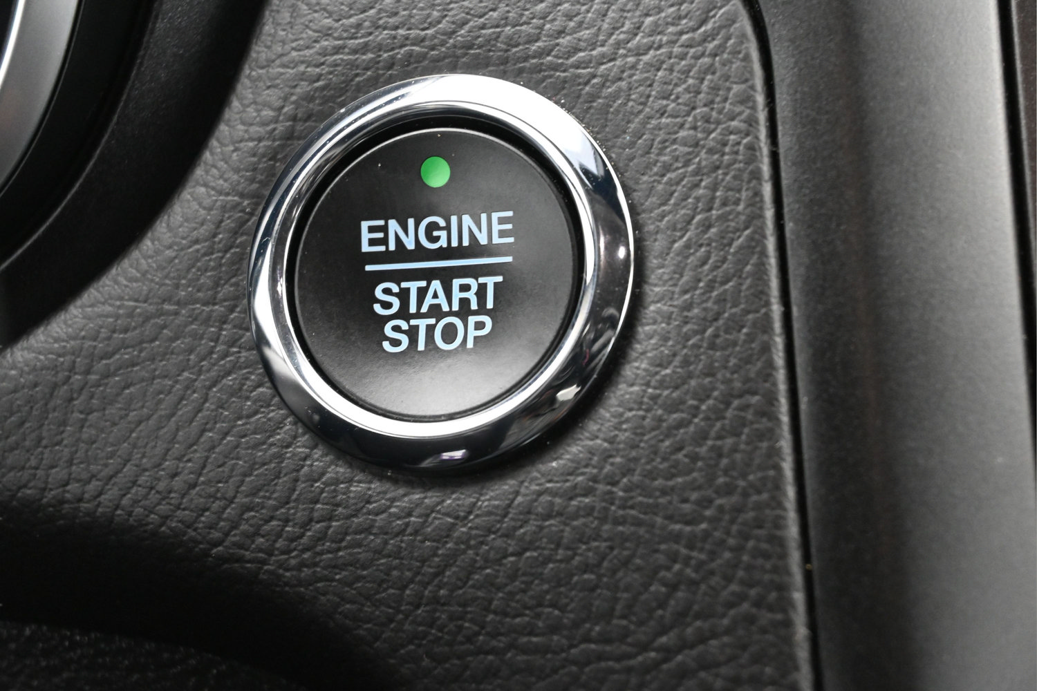 Used 2019 Ford Fusion Energi Titanium FWD image 16