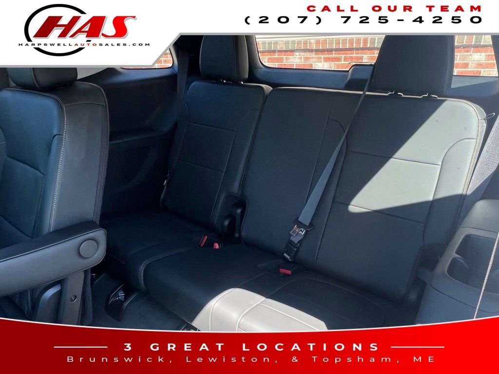 Used 2021 Chevrolet Traverse LT w/ LPO, Cargo Package image 13