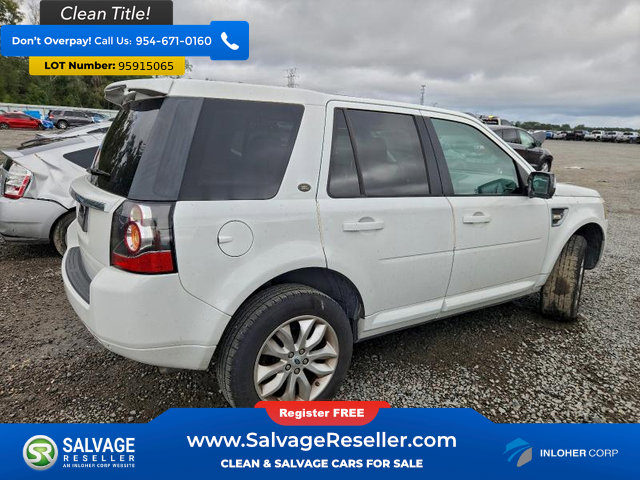 Used 2014 Land Rover LR2 HSE AWD/4WD image 4