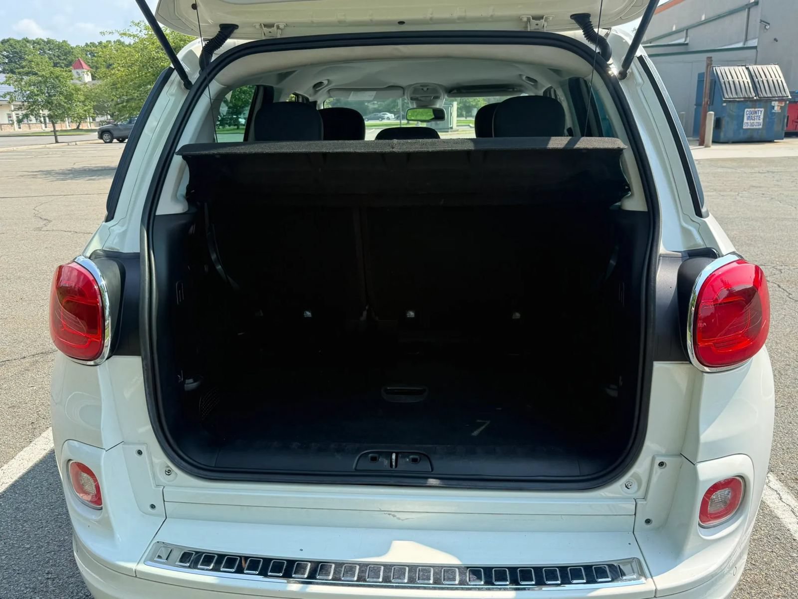 Used 2015 FIAT 500L Lounge FWD image 14