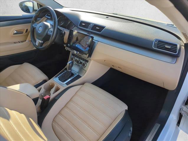 Used 2013 Volkswagen CC Lux image 25