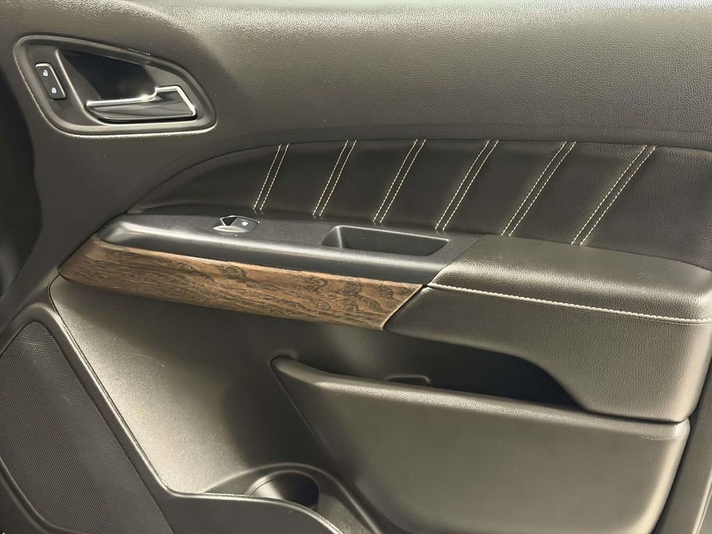 Used 2021 GMC Canyon Denali image 9