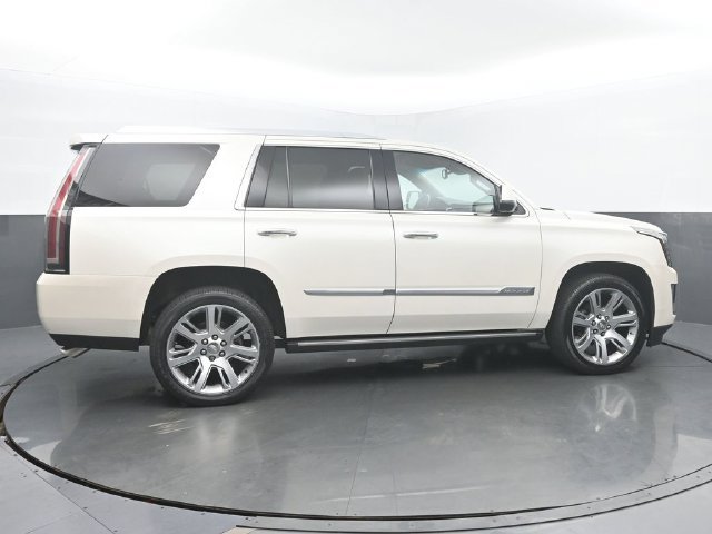 Used 2015 Cadillac Escalade Premium AWD/4WD image 6