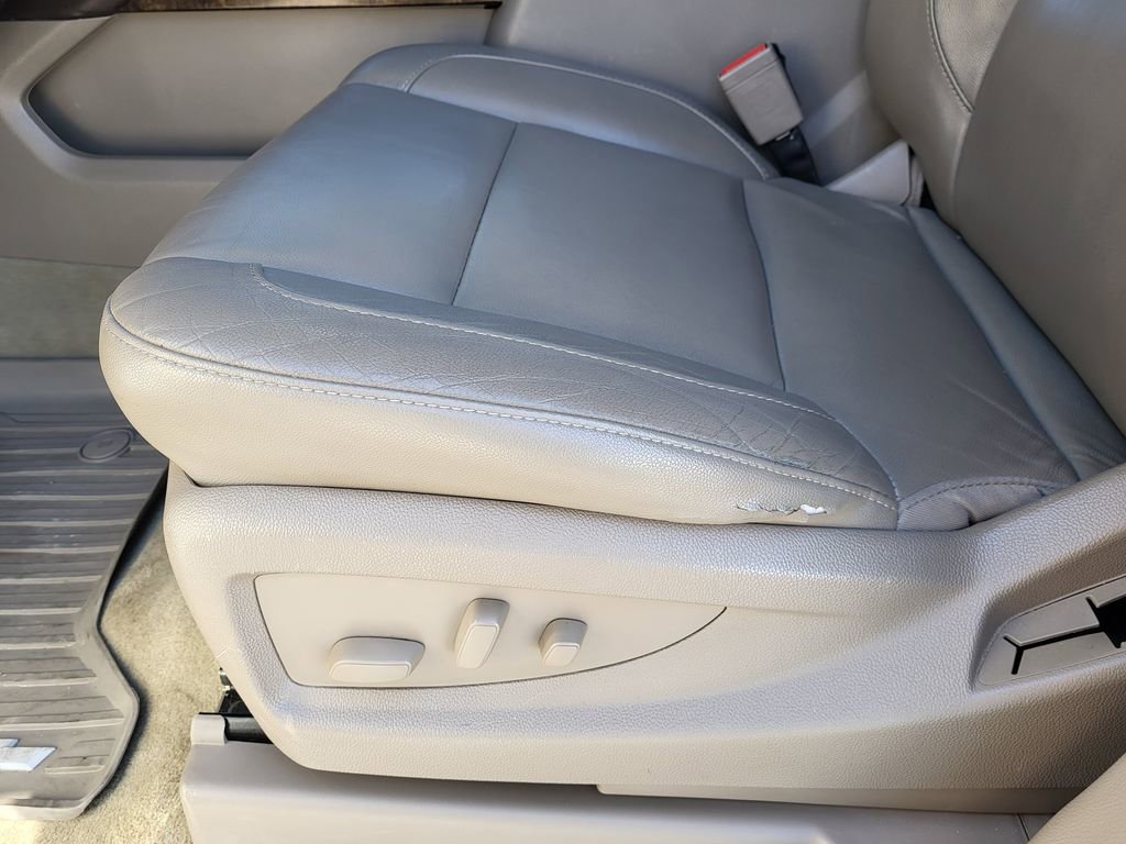 Used 2017 Chevrolet Tahoe LT image 17