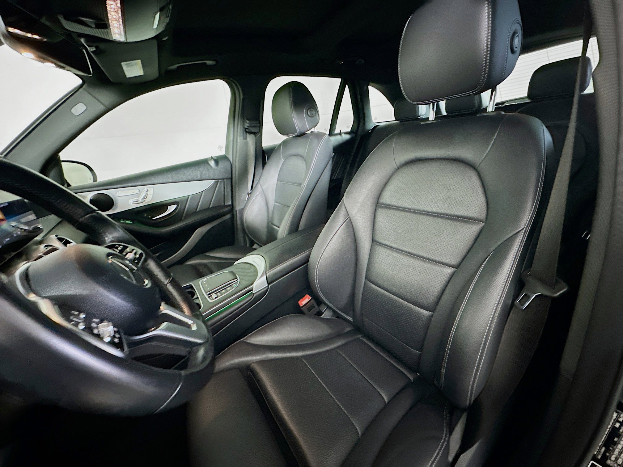 Used 2022 Mercedes-Benz GLC 300 image 13