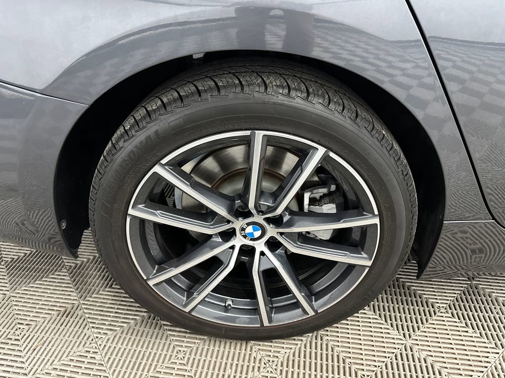 Used 2019 BMW 330i Sedan w/ Convenience Package RWD image 19